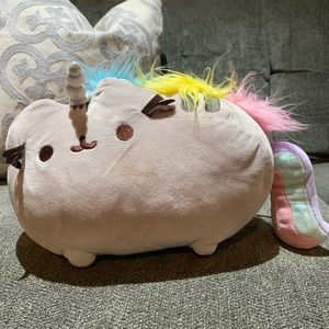 Pusheenicorn